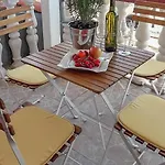 Διαμέρισμα Maria *