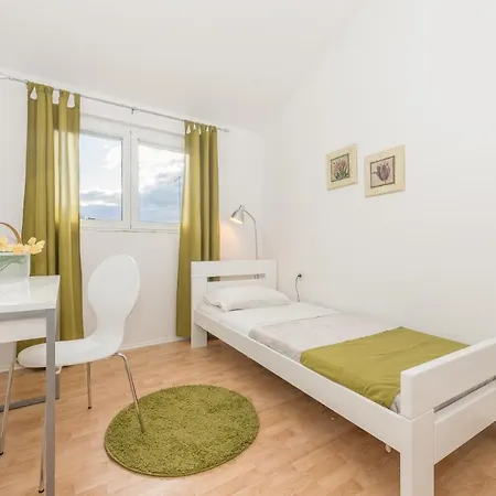 Maria Apartment *